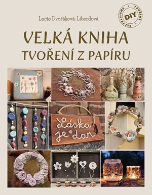 Velk� kniha tvo�en� z pap�ru