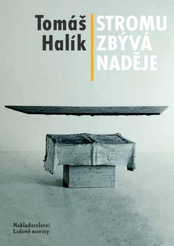 Stromu zb�v� nad�je