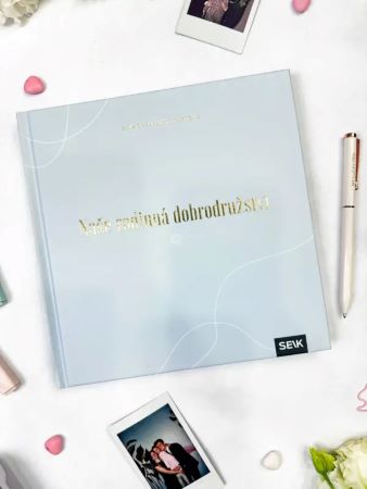 Na�e rodinn� dobrodru�stv� - st�rac� kniha pro celou rodinu